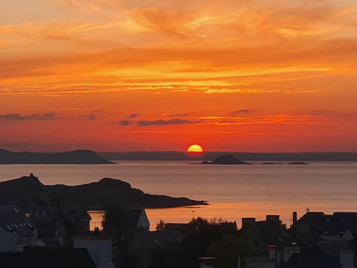 Appartement Bretagne Vue Mer Exceptionnelle Sur Les Hauts D'Erquy Au Calme ! Et Au Pied Du Gr34 Bagian luar foto